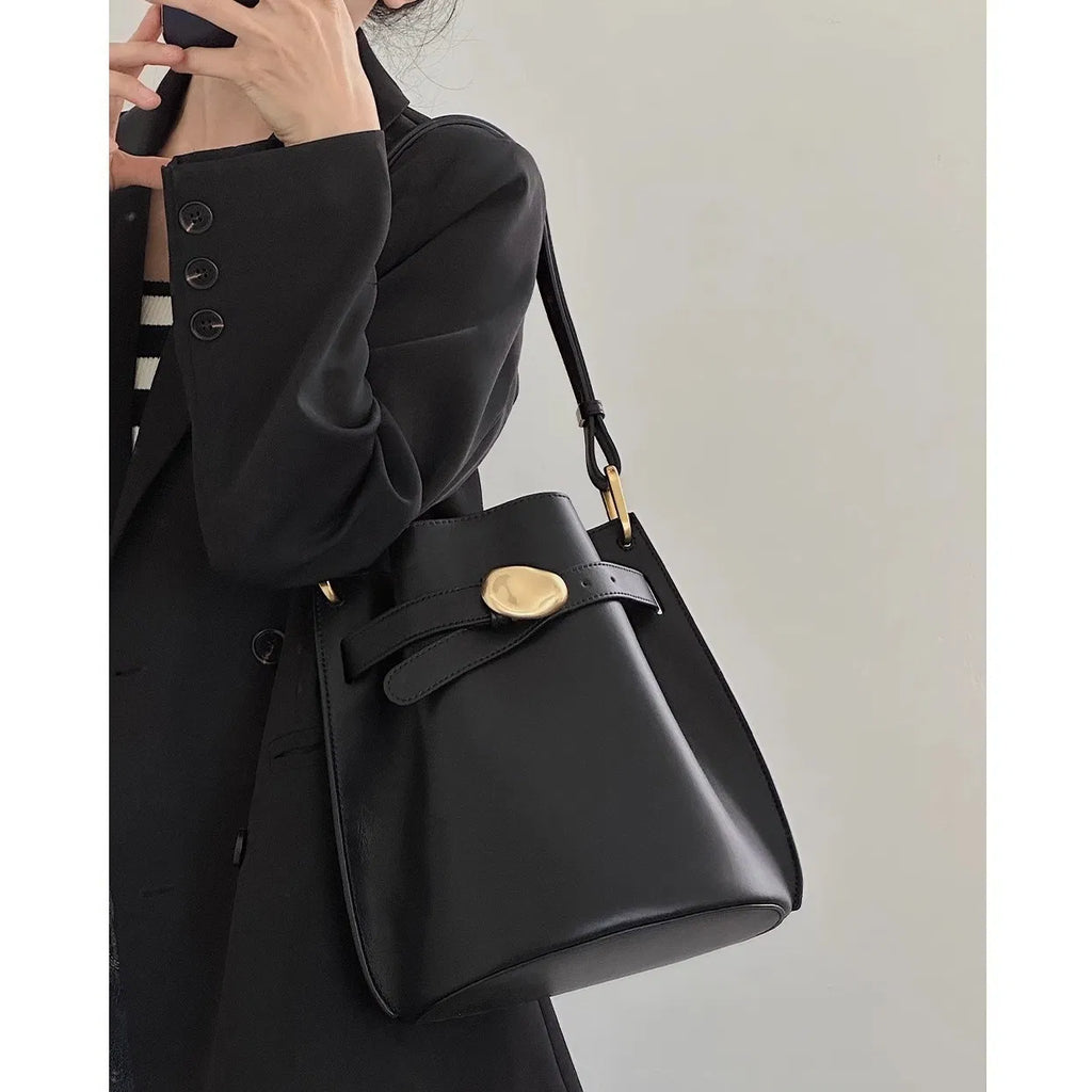 Cowhide Bucket Bag Female Ins Wind Shoulder Oblique Span Handbag Underarm Commuting Bag