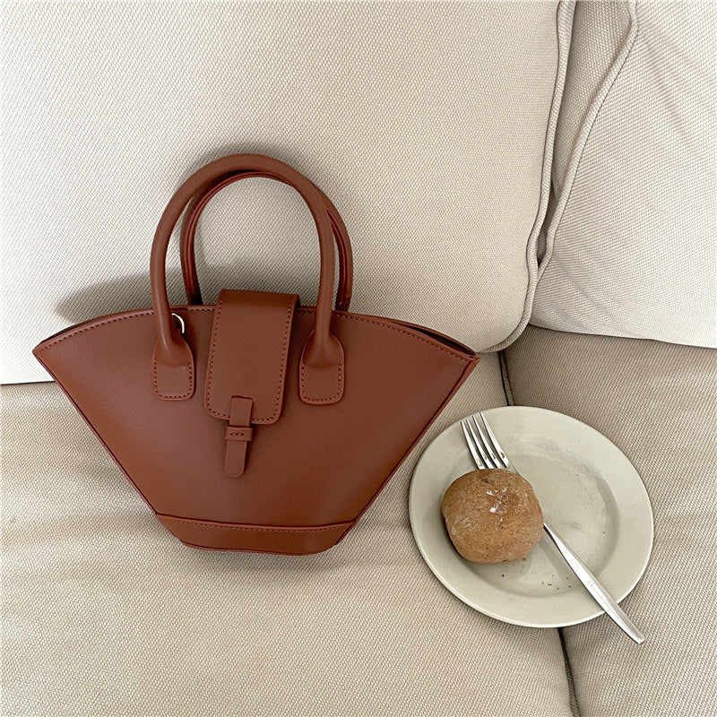 New Hand Wing Bag Female Fashion Senior Sense Basket Bag Simple Niche PU Crossbody Bucket Bag Female