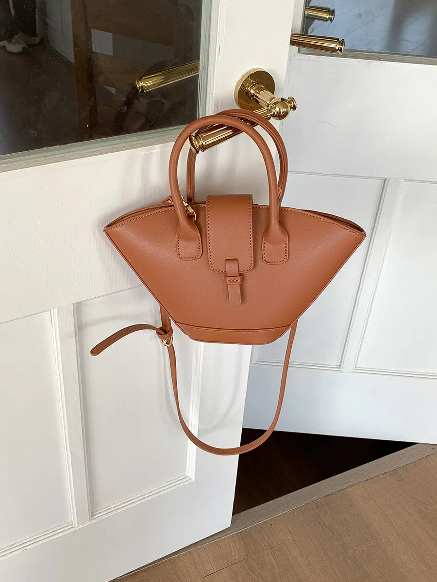New Hand Wing Bag Female Fashion Senior Sense Basket Bag Simple Niche PU Crossbody Bucket Bag Female