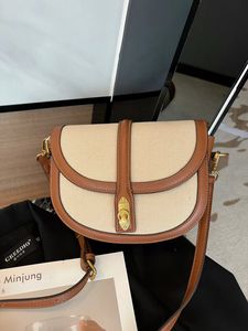 (V1033) Classic PU Flip Latch Shoulder Bag