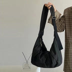 (V1042) 2023 Autumn and Winter New Large Capacity Dumpling Bag