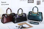 (V143) 2023 Autumn and Winter New Stone Pattern Patent Leather Handbag Single Shoulder Crossbody Bag Elegant Stone Pattern Patent Leather Handbag for Stylish