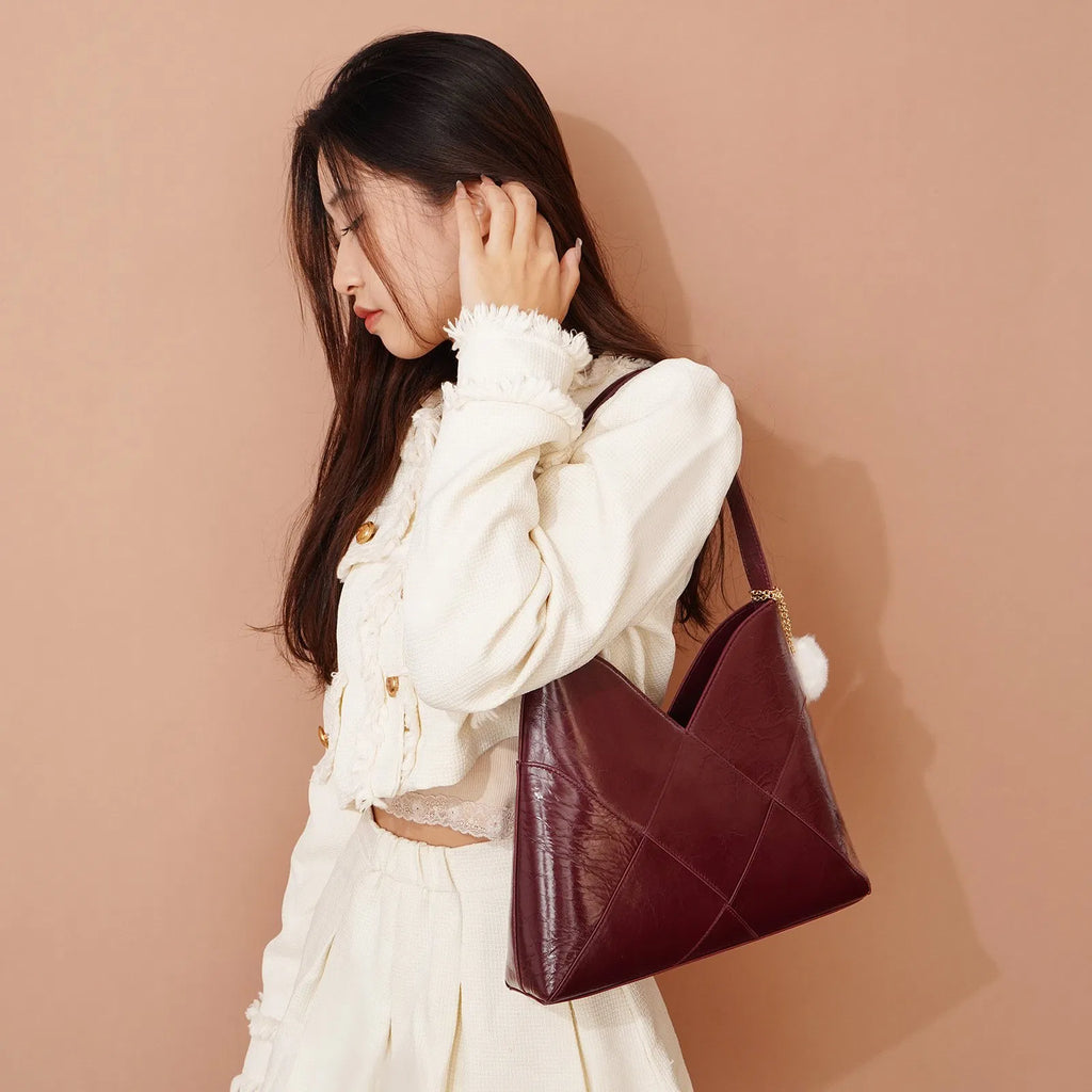 (V2706) Leisure Large Capacity Single Bucket Bag