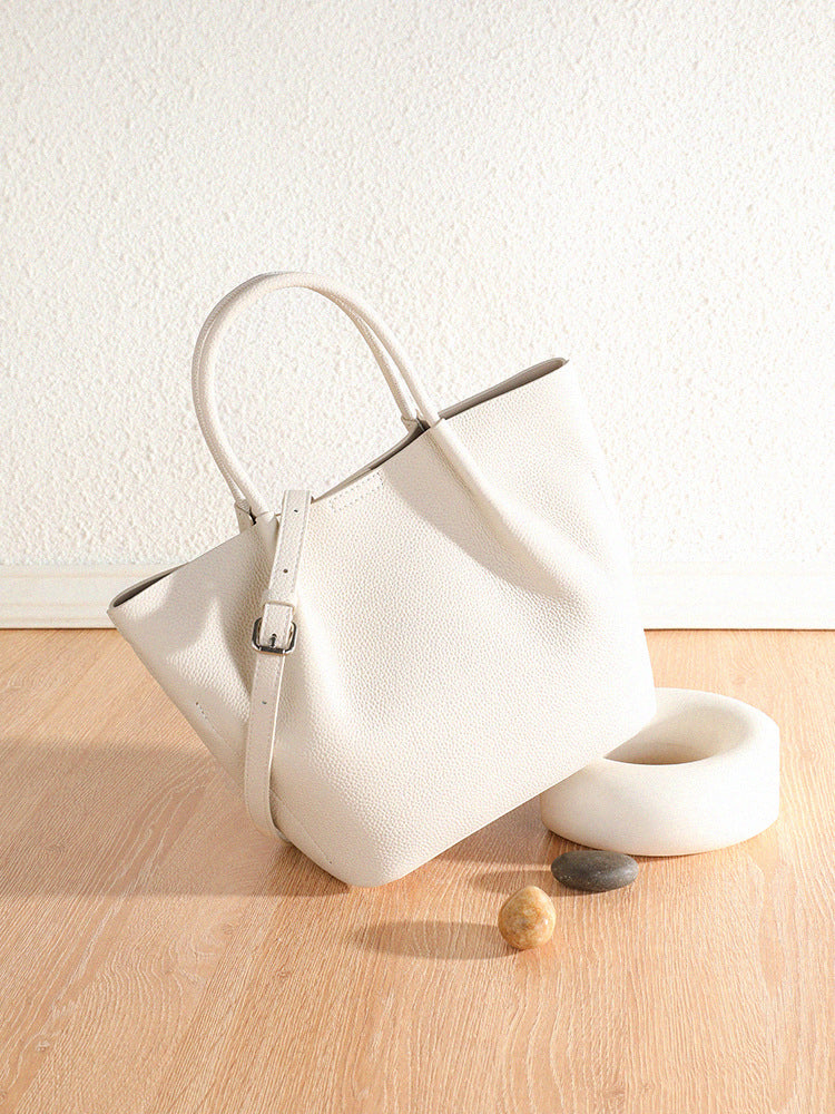 (V2790) Commuter Shoulder Bag Premium Sense Niche Handbag Skew Bag