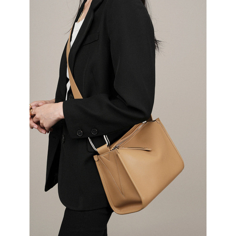 (V5531) Cowhide Bag New Crossbody Bag Women's Bag Leather Niche High-Grade Women's Single Shoulder Pillow Bag