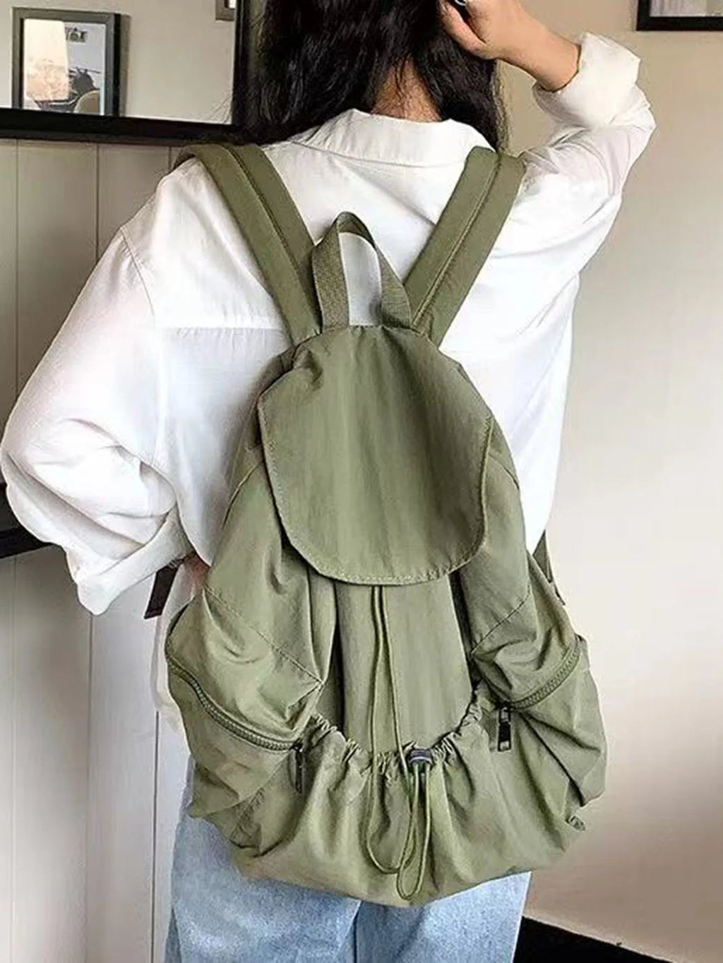 (V5707) Fashion Backpack Practical Large Capacity Drawstring Design Niche Casual Lightweight Men and Women Can Carry Washed Fabric Backpack