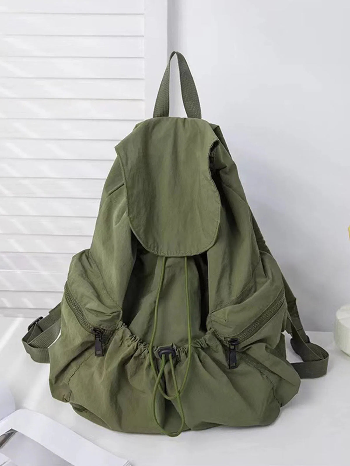 (V5707) Fashion Backpack Practical Large Capacity Drawstring Design Niche Casual Lightweight Men and Women Can Carry Washed Fabric Backpack