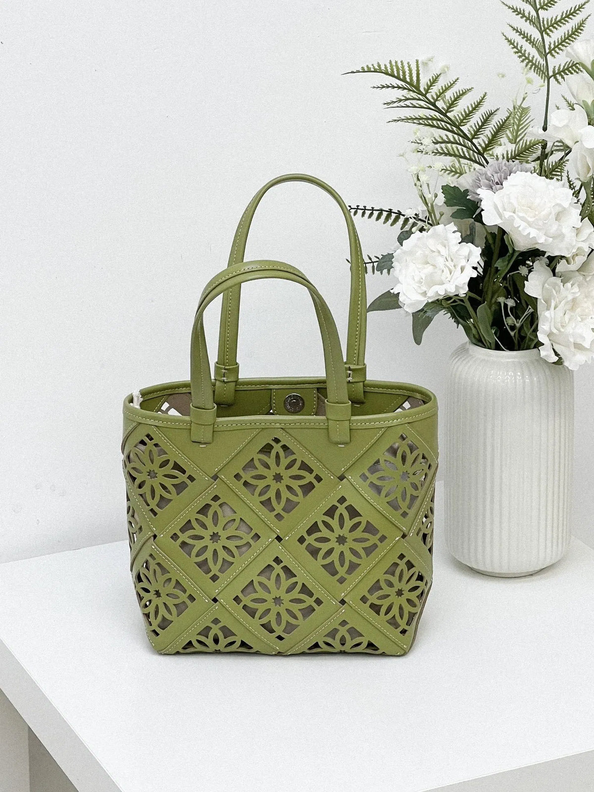 (V5931) New Small Tote Bag Hollow Basket Women's Bag Women's Beach Bag Leather High-End Handbag Mini Handle