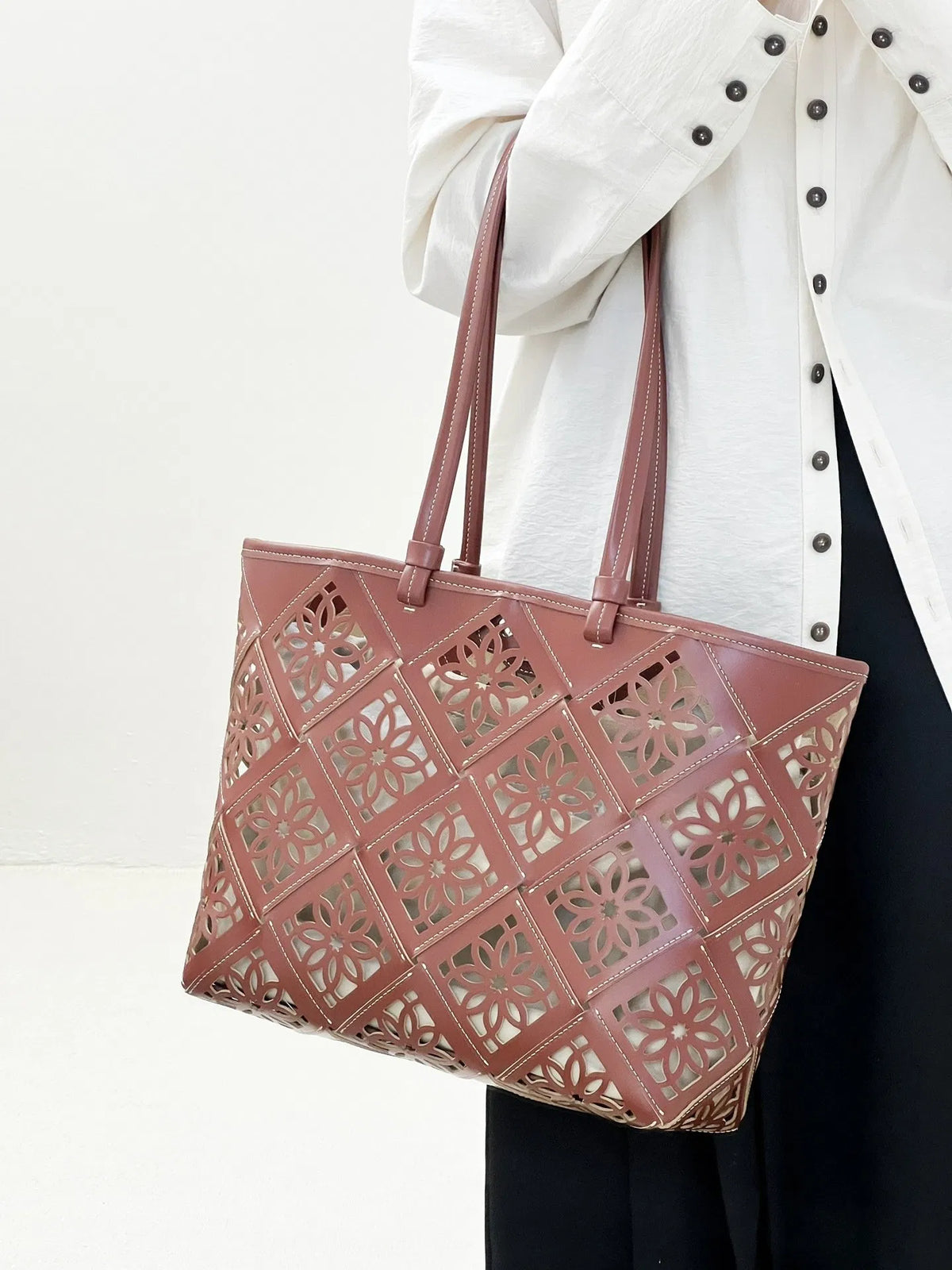 (V5931) New Small Tote Bag Hollow Basket Women's Bag Women's Beach Bag Leather High-End Handbag Mini Handle