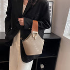 (V7085) Female Casual Simple Contrast Color Shoulder Bucket Bag Trend Fashion Texture Handbag