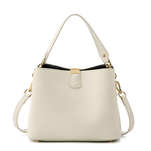 (V7661) New Trendy Large-Capacity Bucket Bag, Simple and Versatile, Made of Genuine Leather, with a Single Shoulder Strap for Carrying.