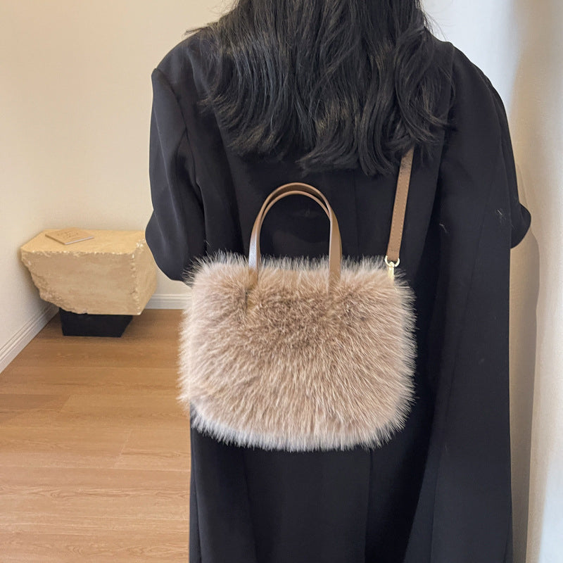 (WD4217) Autumn and Winter New Fur Bag Imitation Fox Plush Bag Senior Sense All Shoulder Crossbody